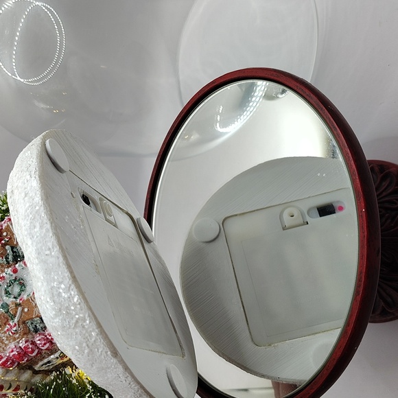 Valerie Holiday Scenes Gingerbread House Dome Illuminated Xmas Decor Unique - Picture 8 of 8